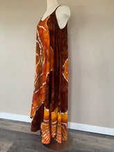 Load image into Gallery viewer, Medium Maxi Dress
