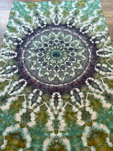 Load image into Gallery viewer, Psychedelic Kaleidoscope Tapestry
